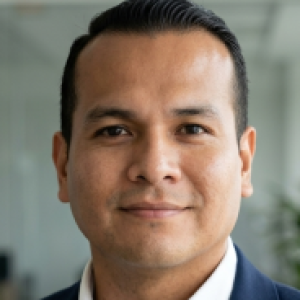 Foto de perfil de carlos-roberto-pluas-menoscal